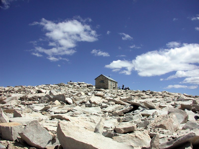 _mount_whitney_summit_hut.jpg